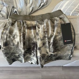 Lululemon Textured Tech Short 7”